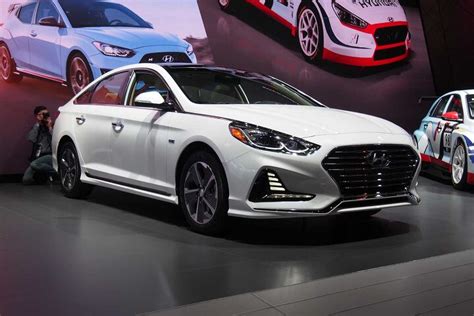 2018 Hyundai Sonata Hybrid Variants Arrive With Updated Styling Autoguide Com 2018 Hyundai Sonata Hybrid Variants Arrive With Updated Styling Autoguide Com