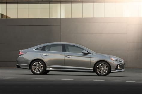2018 Hyundai Sonata Review Ratings Specs Prices And Photos The Car Connection 2018 Hyundai Sonata Review Ratings Specs Prices And Photos The Car Connection