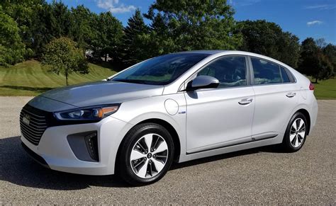 2019 Hyundai Ioniq Plug In Hybrid Limited Review Wuwm 89 7 Fm Milwaukee S Npr