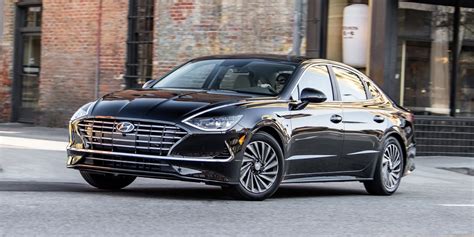 2020 Hyundai Sonata Hybrid Combines Style And Fuel Efficiency