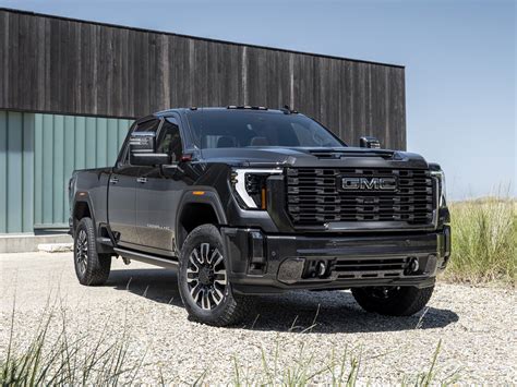 2024 Gmc Sierra Hd To Get Fewer 12 Volt Power Outlets 2024 Gmc Sierra Hd To Get Fewer 12 Volt Power Outlets