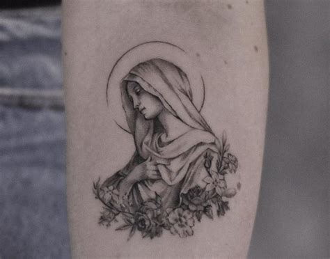 50 Catholic Mary Tattoo Designs In Different Styles Tattoos Mary 50 Catholic Mary Tattoo Designs In Different Styles Tattoos Mary