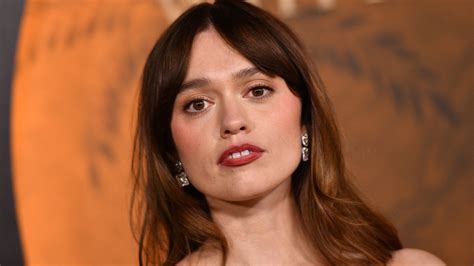 Aimee Lou Wood's Nude Style Guide