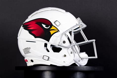 Arizona Cardinals Unveil Alternate Black Helmets With Black Facemask And Metallic 3 D Birdhead For 2022 Season