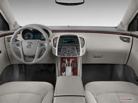 Buick Lacrosse 2010 Interior