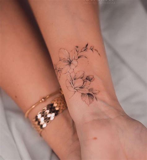 Floral Wrist Tattoo Designs