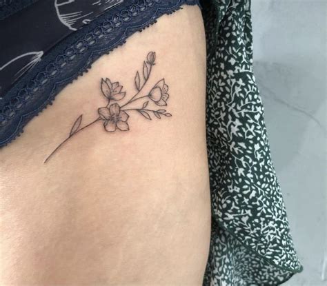 Flower Hip Bikini Line Tattoo Artofit Flower Hip Bikini Line Tattoo Artofit