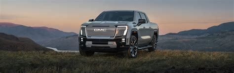 Gmc Sierra Vs Chevy Silverado Bob Moore Buick Gmc Of Okc