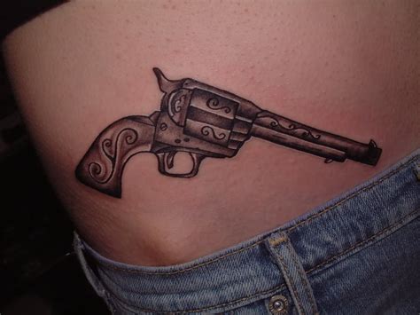 Guns Tattoo Designs