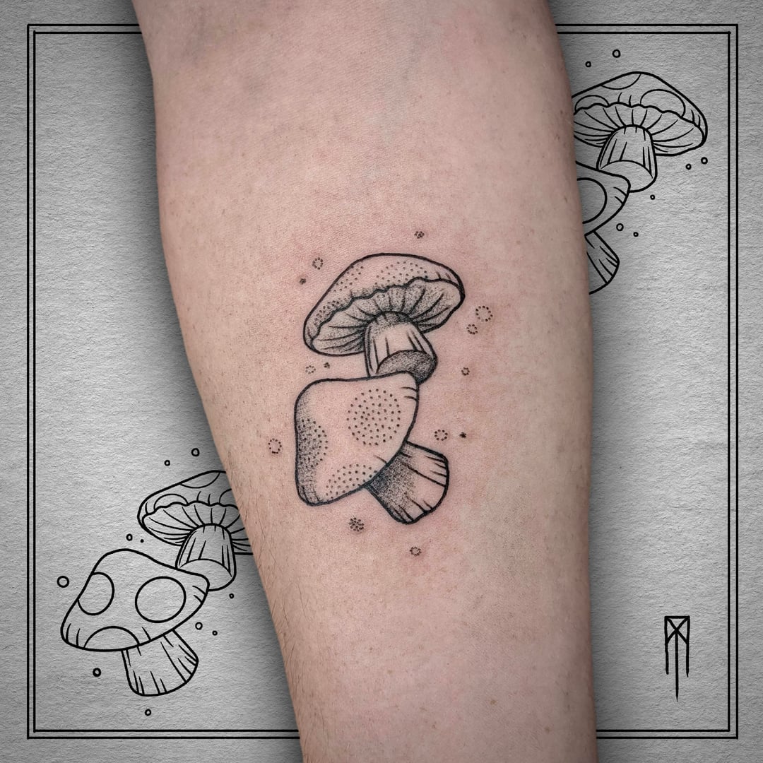 I Ve Been Tattooing For 4 Months Now Here S Some Of My Designs Featuring My Favourite Dotwork Pepper Shading Style R Tattoodesigns