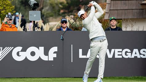 Johnson Dechambeau Share Lead At Liv Golf Las Vegas With Rahm 2 Strokes Back With Day Left