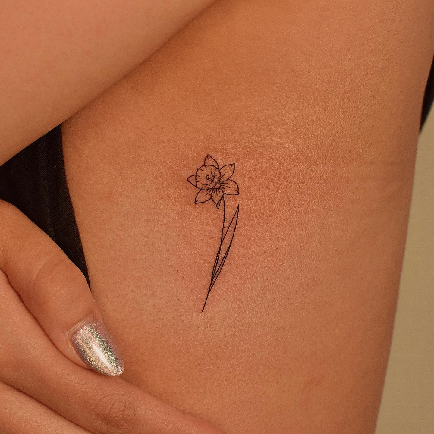 Tasp Tattoo Sideboob Girl Flower Black Cute Small Girl Tattoos Tasp Tattoo Sideboob Girl Flower Black Cute Small Girl Tattoos