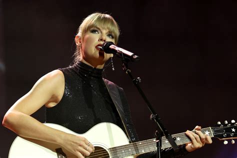 Taylor Swift Album Leak Alleged As Lyrics Mocked Online Newsweek Taylor Swift Album Leak Alleged As Lyrics Mocked Online Newsweek