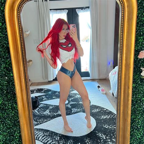 Zoey Di Giacomo Amp 39 S Feet